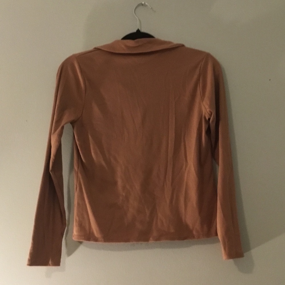 Green Envelope Ribbed Button-Up Top - Warm Tan - Picture 5 of 5